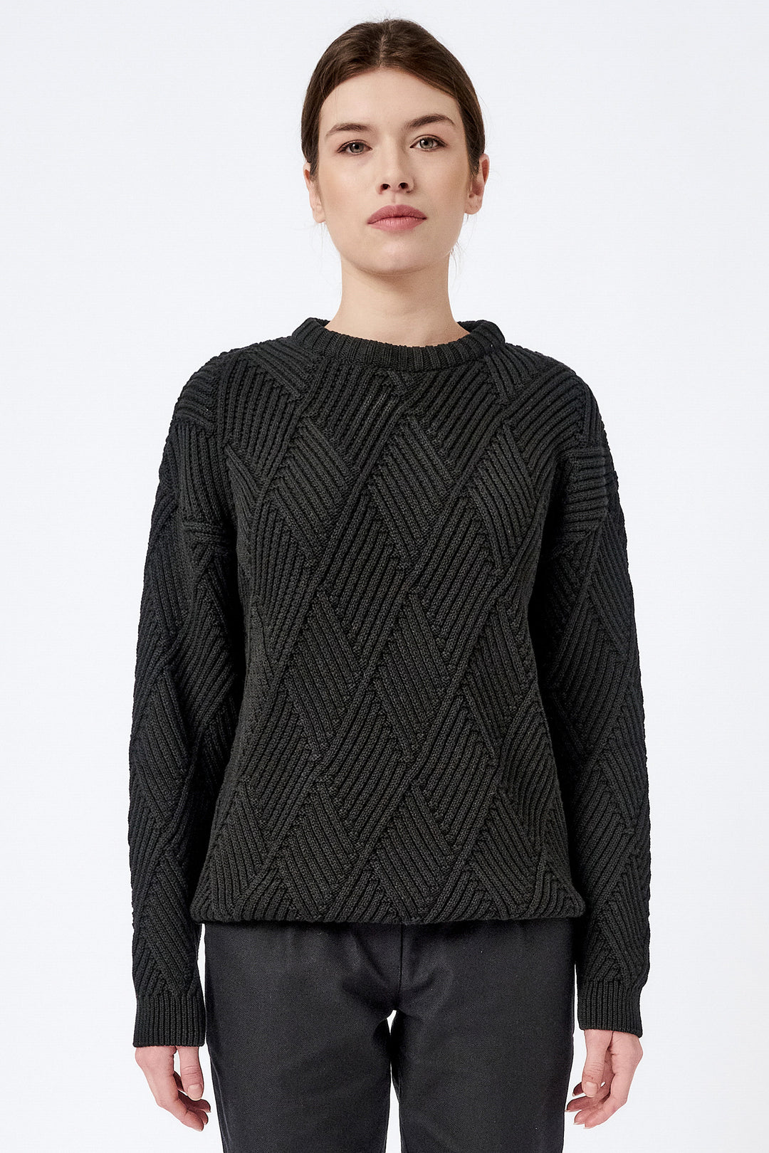 Knitted rhomb pullover