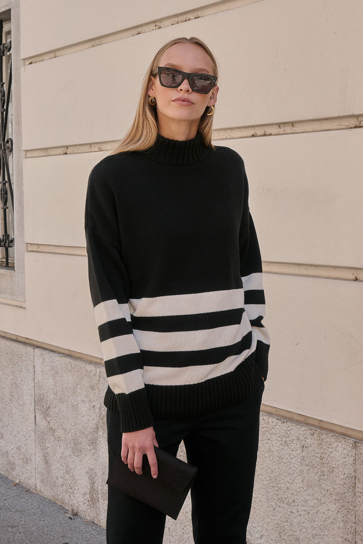 Knitted striped pullover