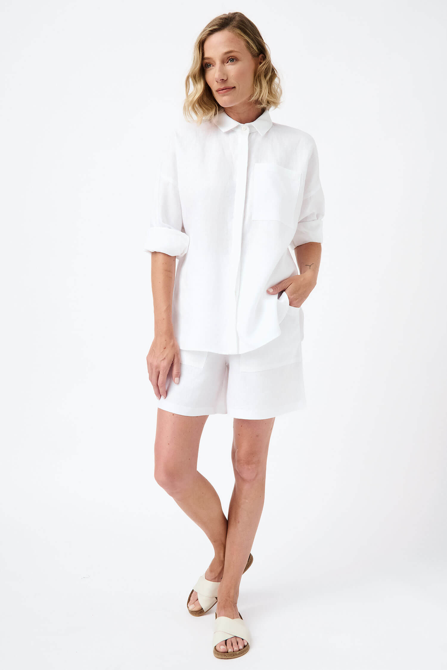 Linen shorts