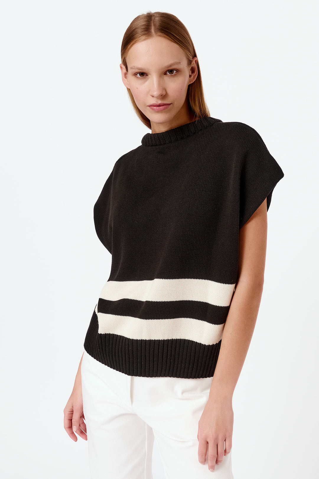 Knitted striped sleeveless top