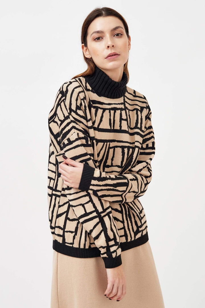 Knitted arty bricks pullover