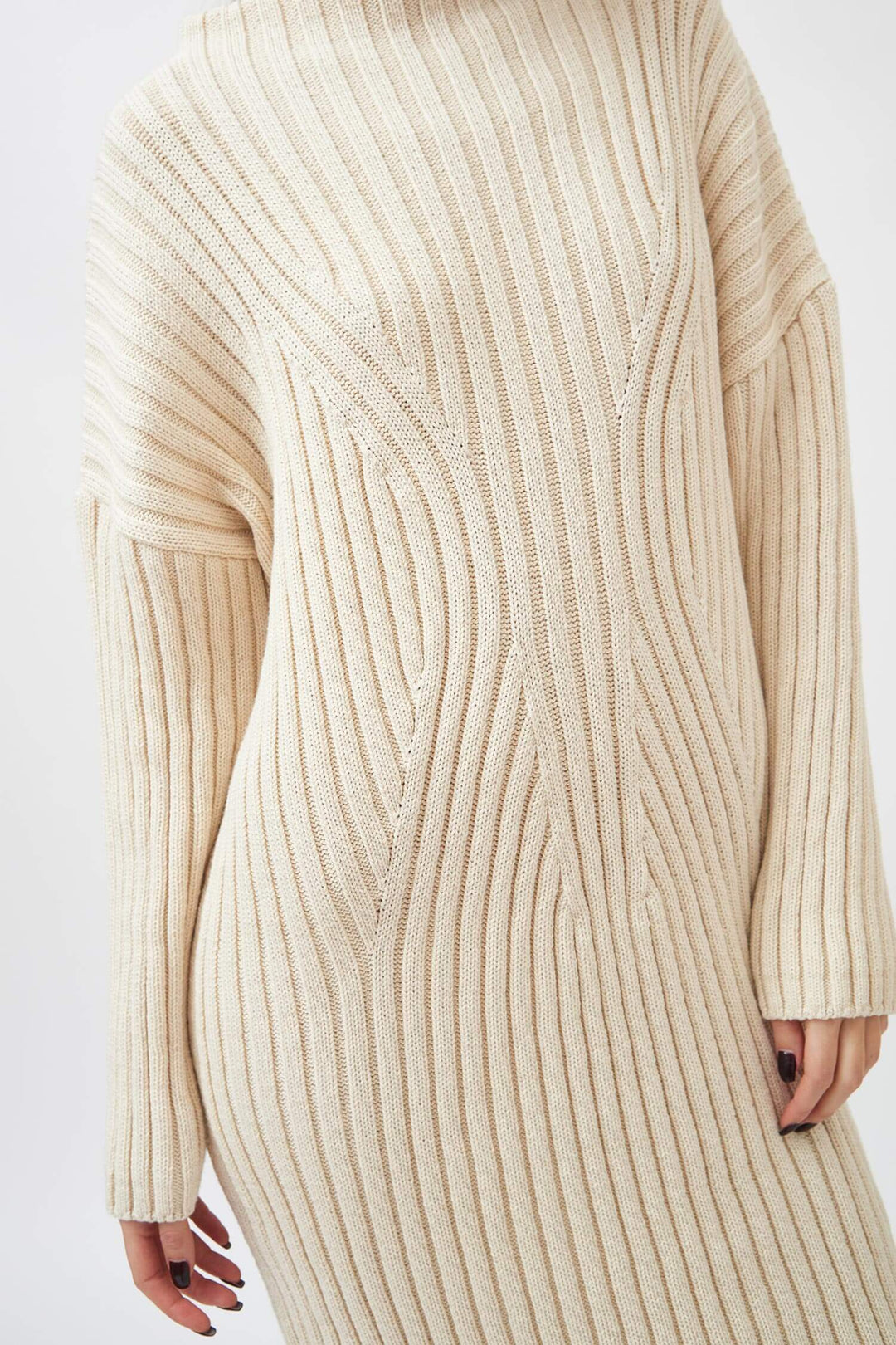 Knitted high boat neck dress –