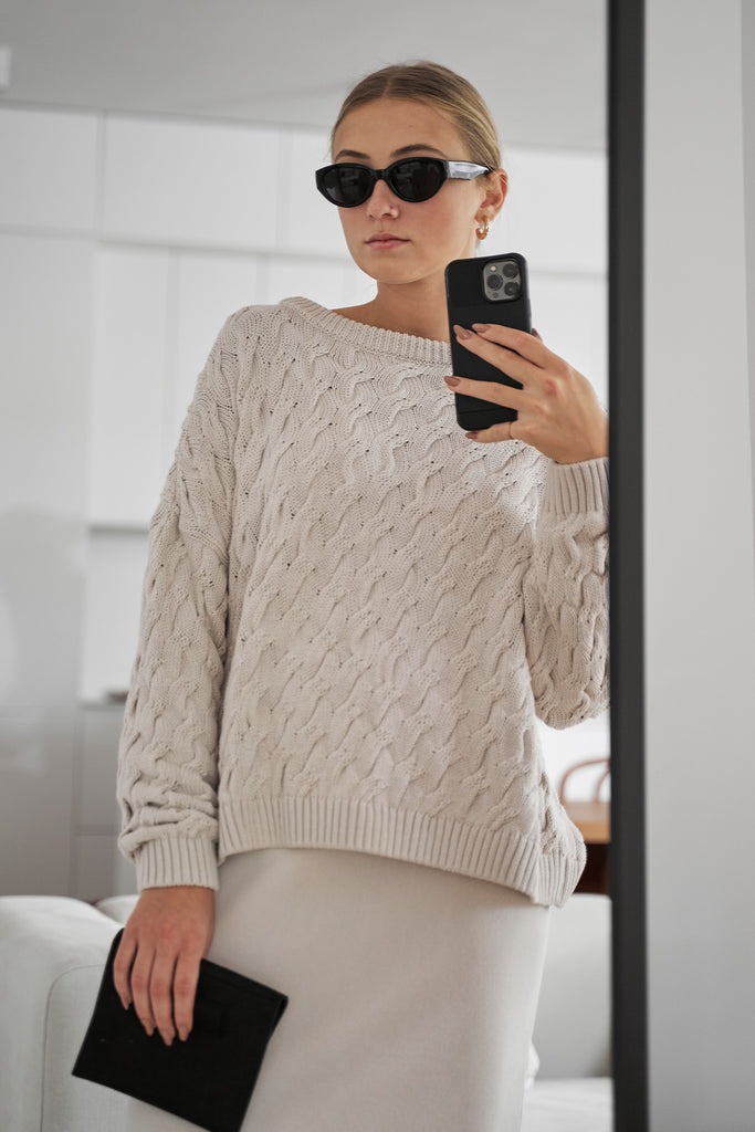 Knitted-braid-sweater-