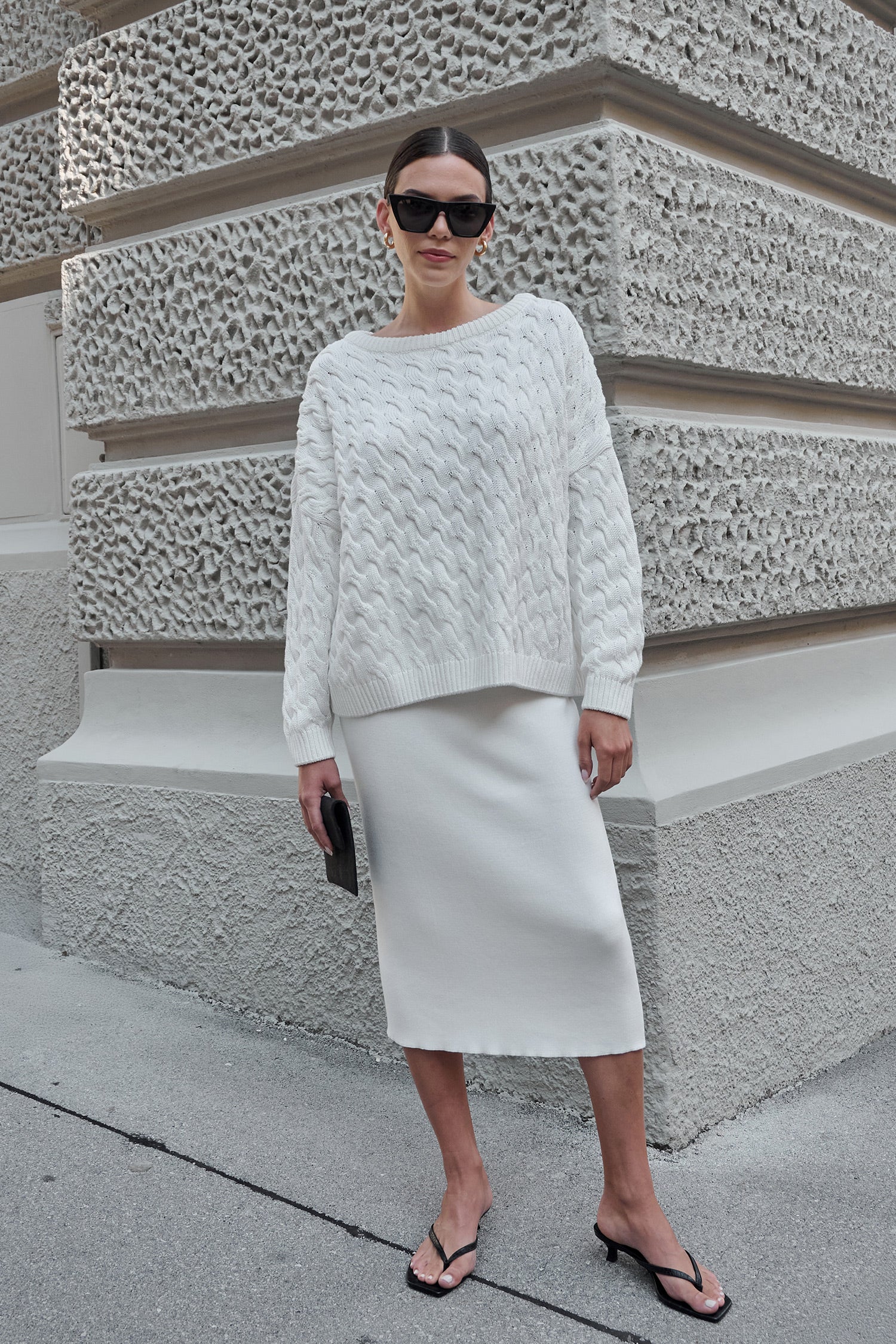 ニット+セーター Oversize Braid Knit Knitted oversized braid knit sweater women's in taupe – Mila.Vert