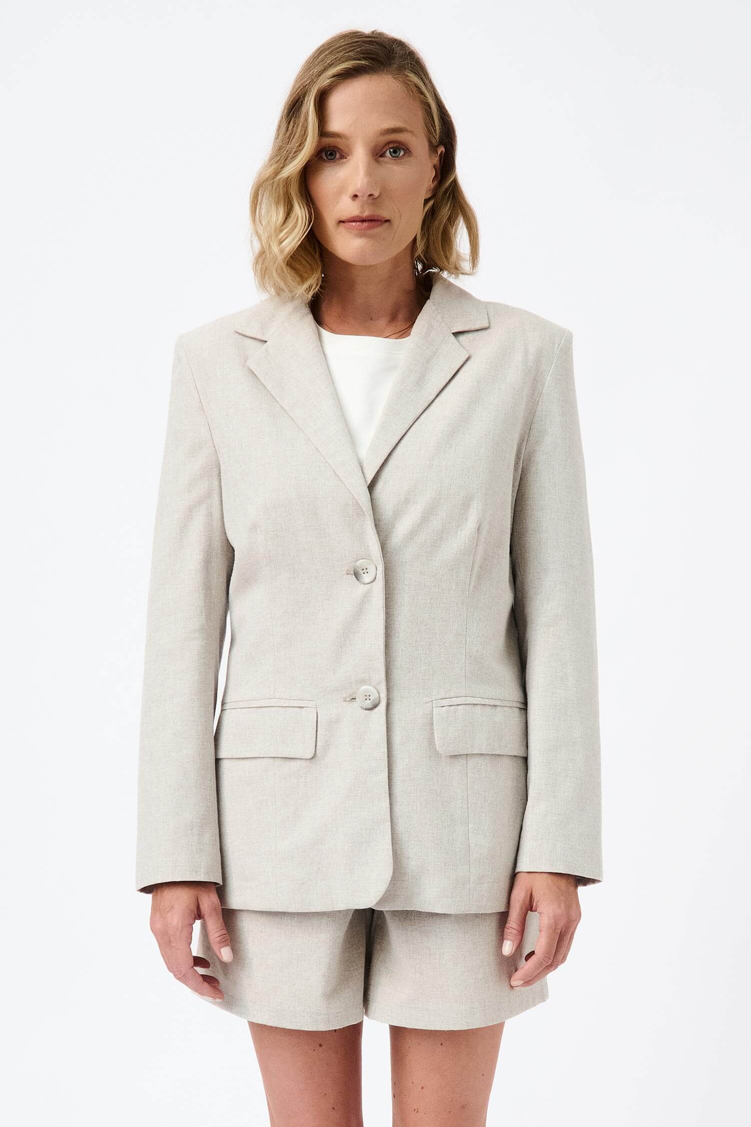 Tailored organic cotton blazer