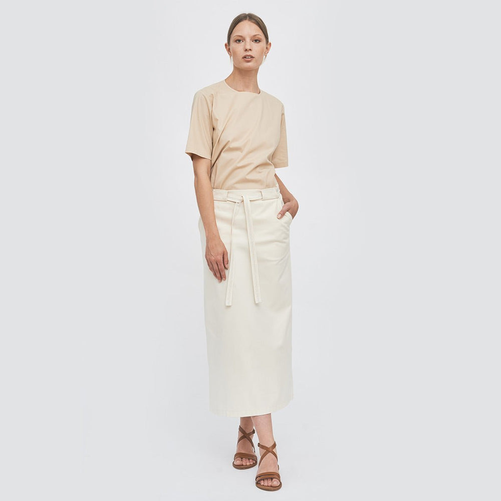 Sustainable Skirt with a golden linen belt _ Mila.Vert