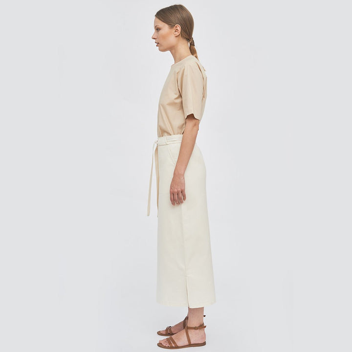 Sustainable Skirt with a golden linen belt _ Mila.Vert